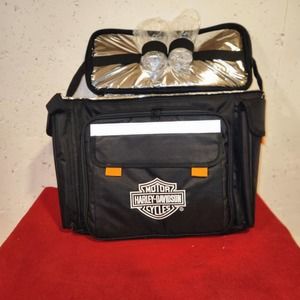 Harley Davidson Picnic Set . NIB